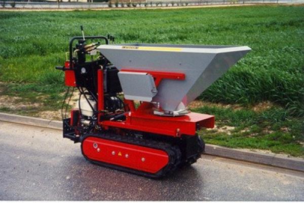 Semoir à engrais hydraulique